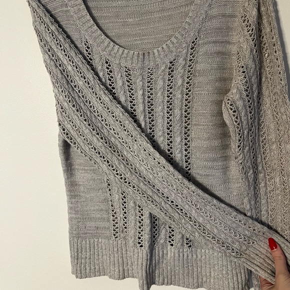 Cato Women’s Lace Long Sleeve Sweater Top, Size Medium, Light Gray - Picture 4 of 7